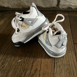Nike Air Jordan 4 Retro White Cement TD (Toddler) sneakers